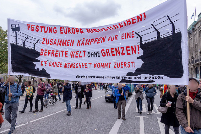 hamburg ırkçılığa karşı yürüyüş